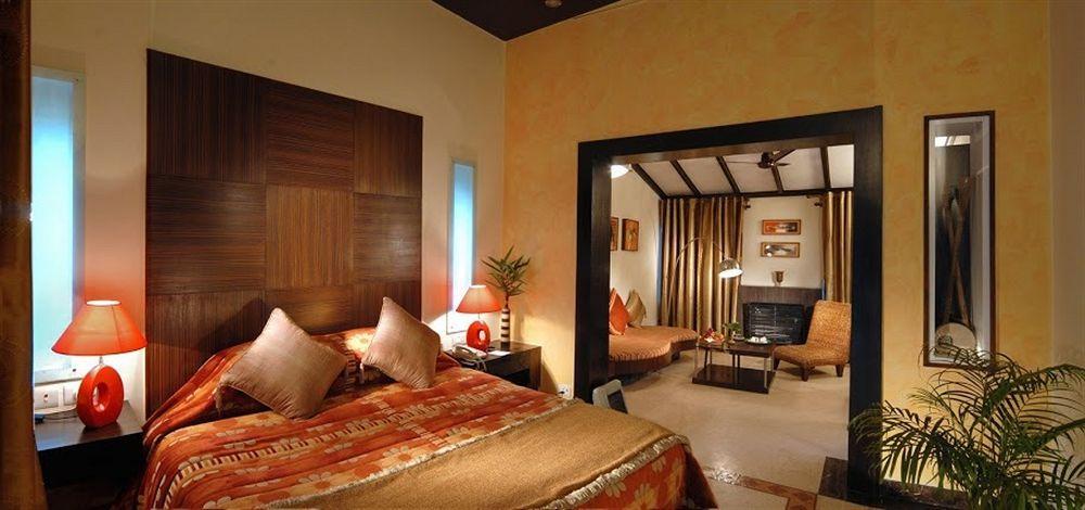 Taj Corbett Resort And Spa Uttarakhand Rāmnagar Kamer foto
