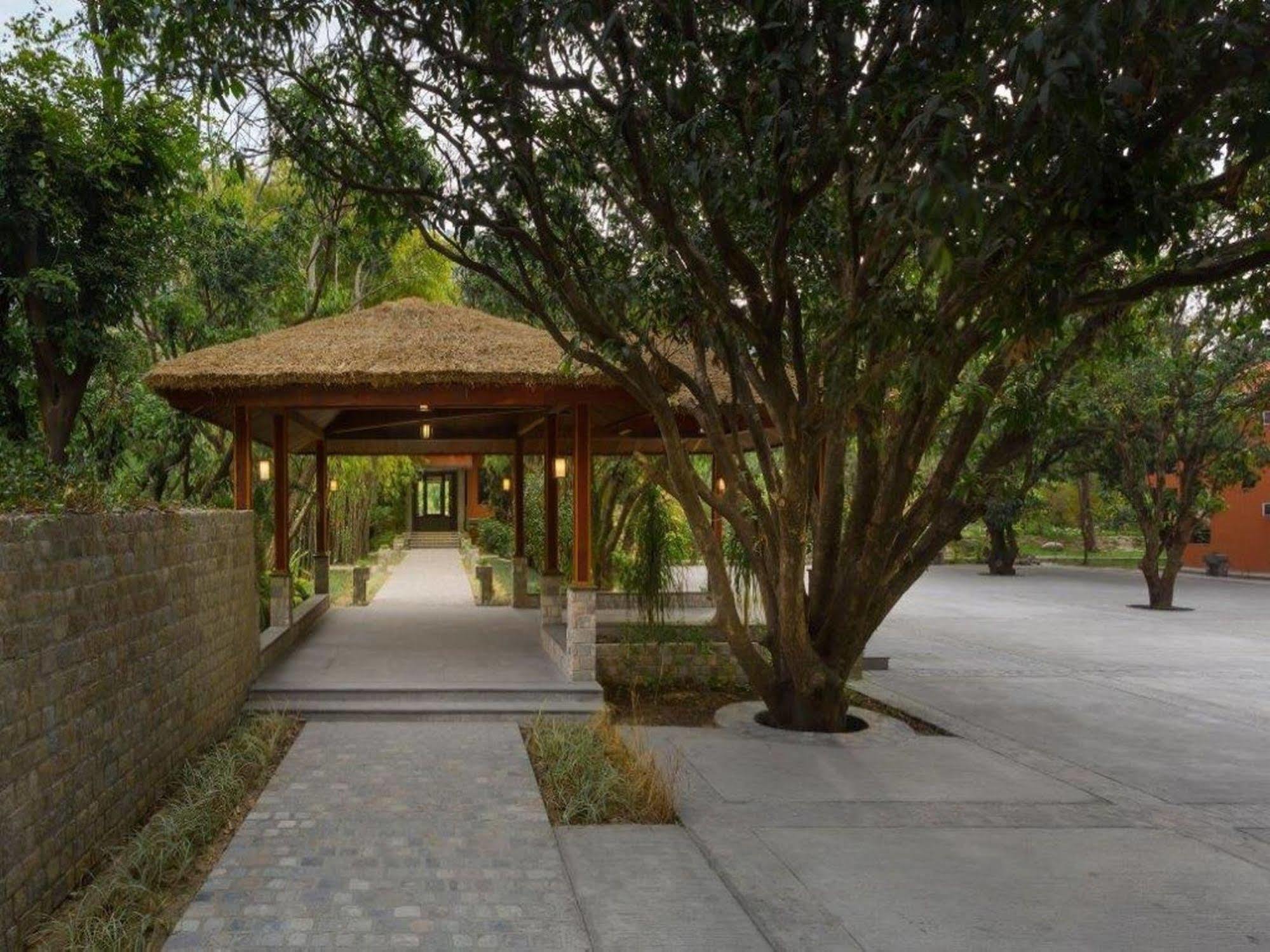Taj Corbett Resort And Spa Uttarakhand Rāmnagar Buitenkant foto